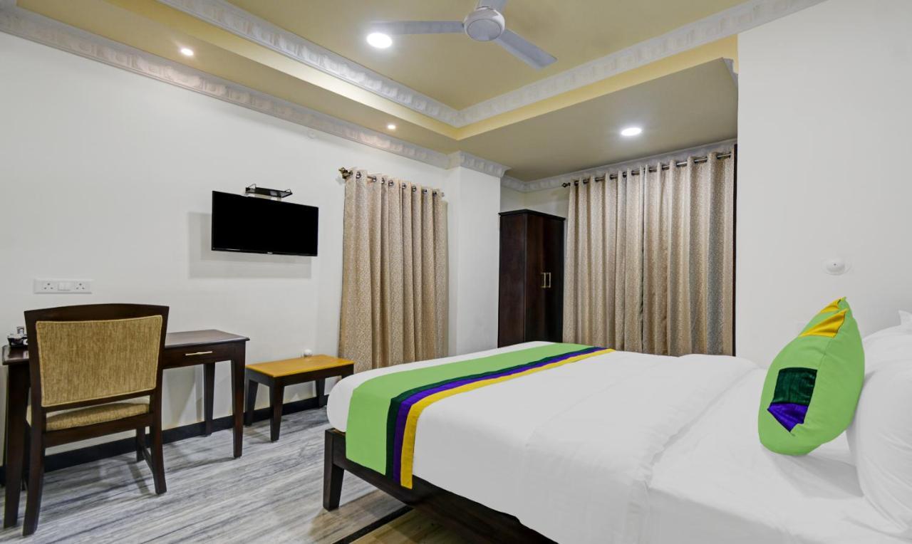 Treebo Jheel Mahal Hotel Udaipur Exterior foto