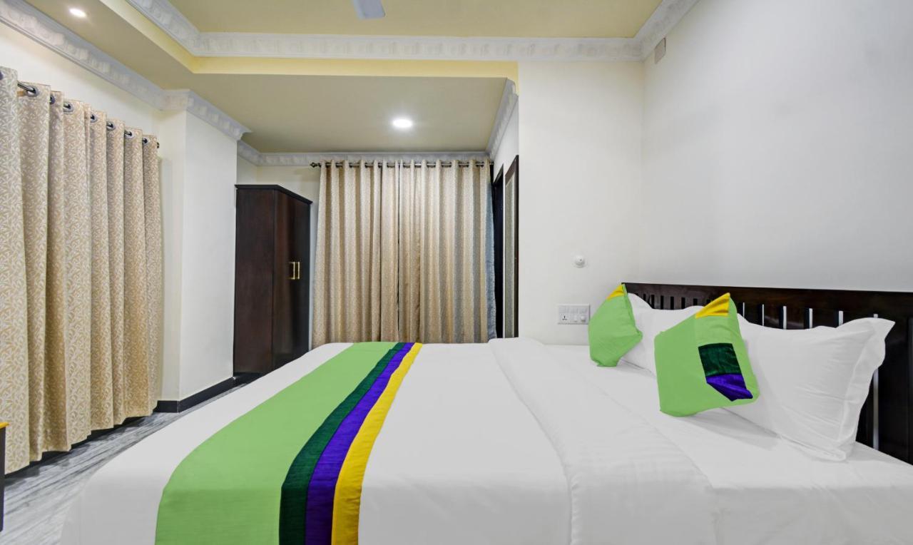 Treebo Jheel Mahal Hotel Udaipur Exterior foto